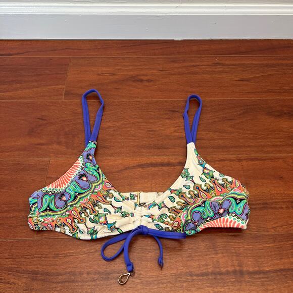 Trina Turk Other - Trina Turk White Blue Paisley Scrunch Tie Bikini Swim Top Womens Small **